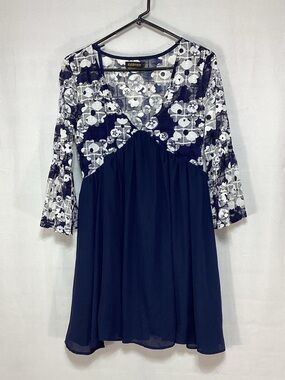 Reborn Size Large Navy and White Floral Mesh Empire Tunic Dress